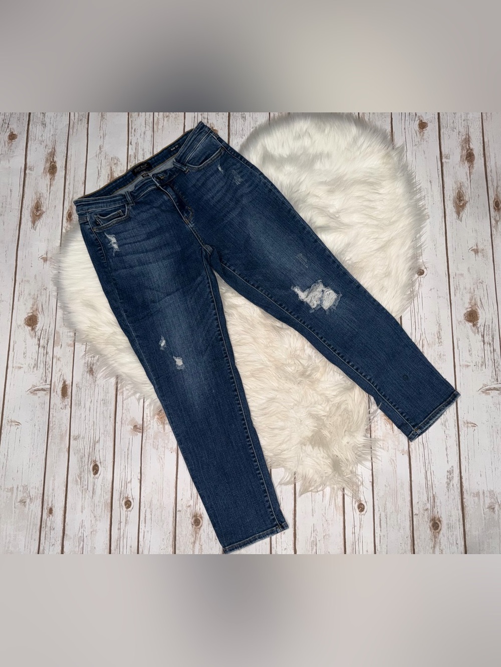 Judy Blue Walk This City Slim Fit Jeans Womens 13/31 Blue Distressed JB82204DK